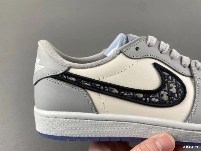 1 Low x Dior CV0343-100 Air  Jordan  1102